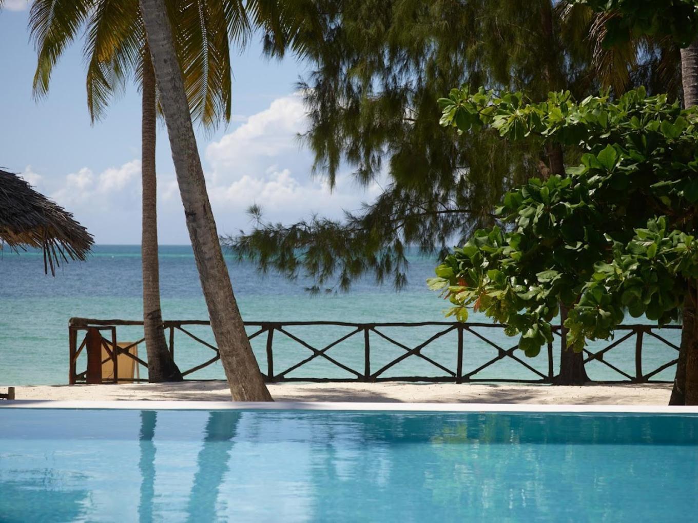 Manolo Beach Resort اوروا المظهر الخارجي الصورة