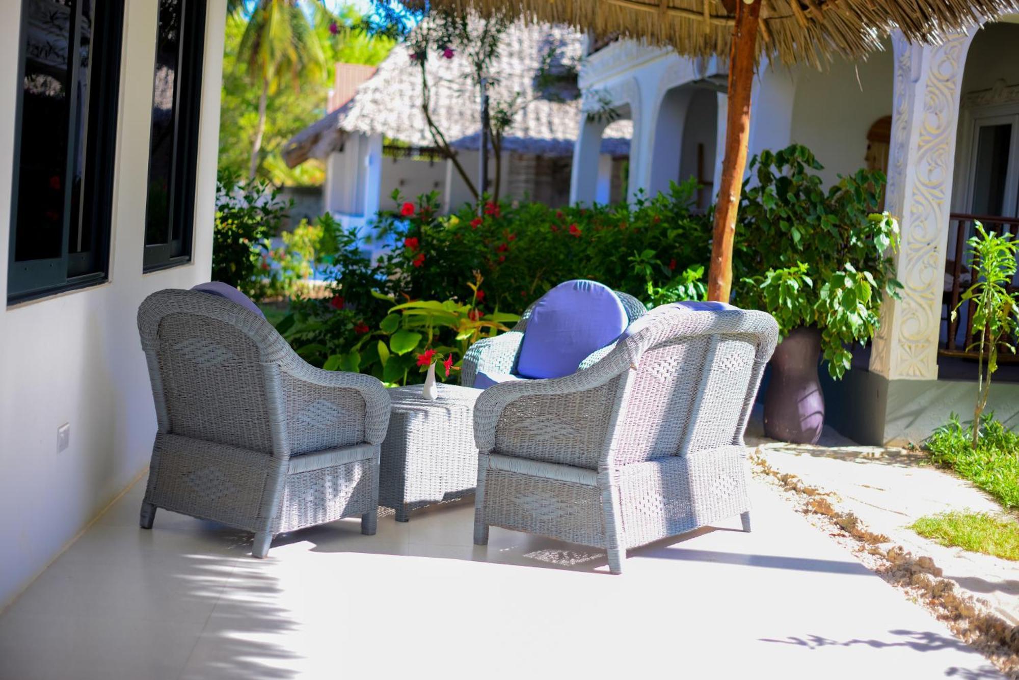 Manolo Beach Resort اوروا المظهر الخارجي الصورة