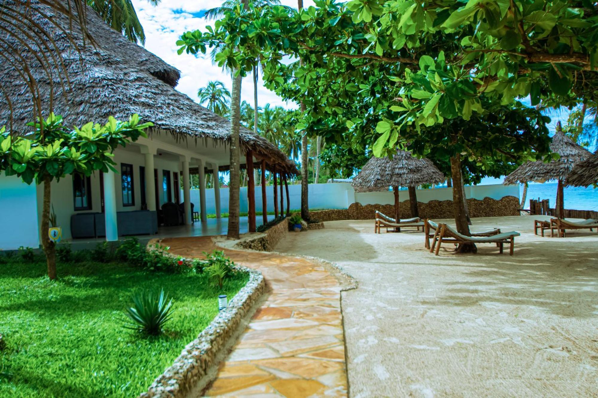 Manolo Beach Resort اوروا الغرفة الصورة