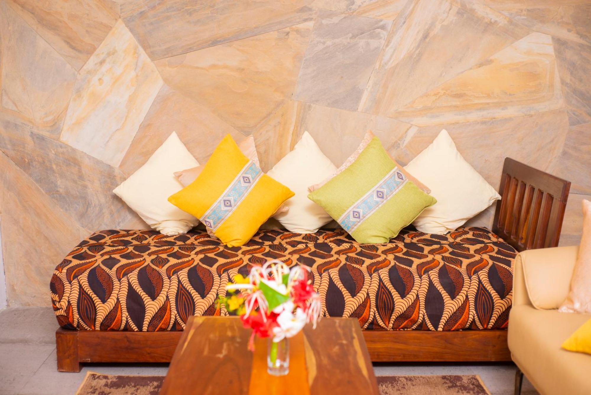 Manolo Beach Resort اوروا المظهر الخارجي الصورة